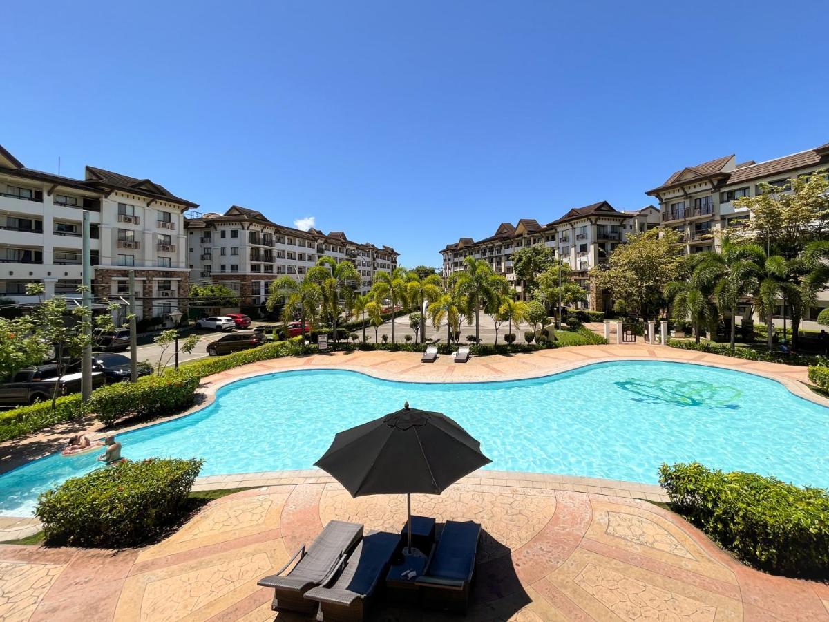Modern 2Br Condo Near Sm With Free Parking Pool Wifi And Netflix Davao Stadt Exterior foto