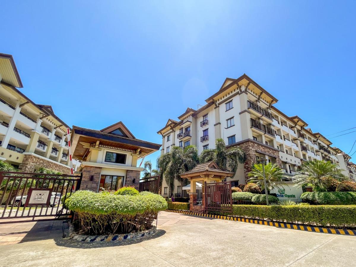 Modern 2Br Condo Near Sm With Free Parking Pool Wifi And Netflix Davao Stadt Exterior foto